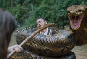 There’s A Chinese Remake Of B-Horror Classic Anaconda, And The Trailer Is Absolutely Bonkers